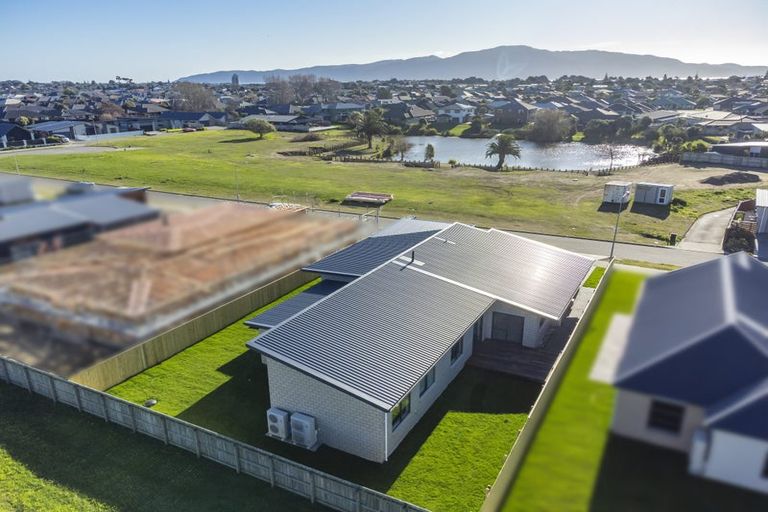 Photo of property in 25 Hudson Place, Paraparaumu, 5032