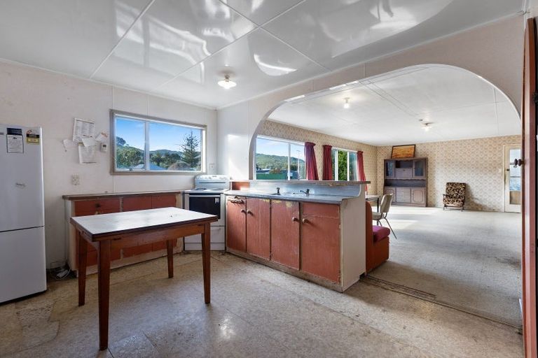 Photo of property in 6 Briscoe Street, Awakino, Mokau, 4376