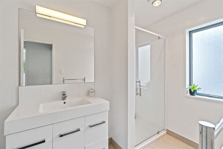 Photo of property in 3 Longueval Lane, Broomfield, Christchurch, 8042