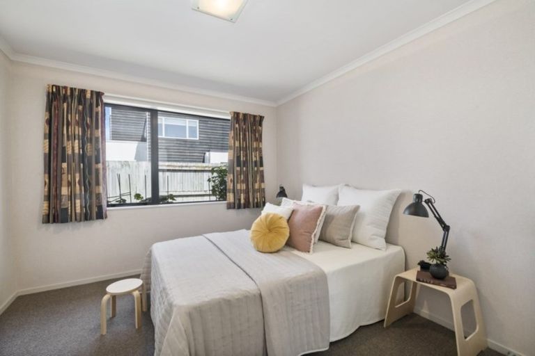 Photo of property in 47 Tennyson Avenue, Kelvin Grove, Palmerston North, 4414