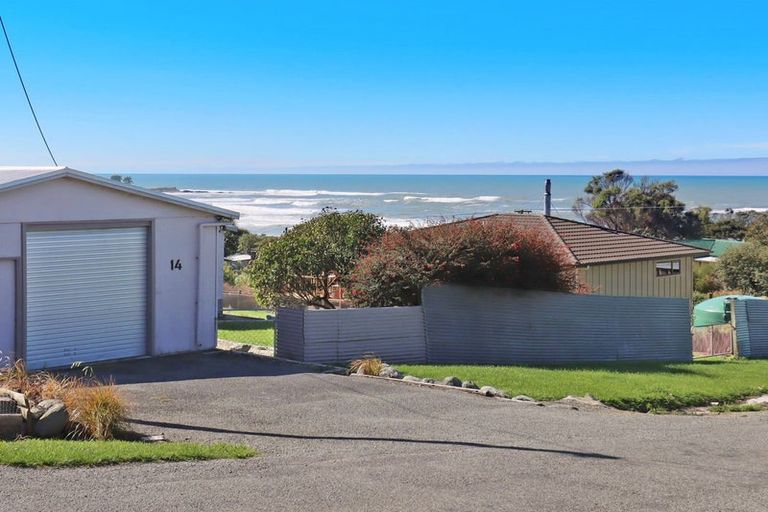 Photo of property in 14 Semple Street, Kakanui, Oamaru, 9495