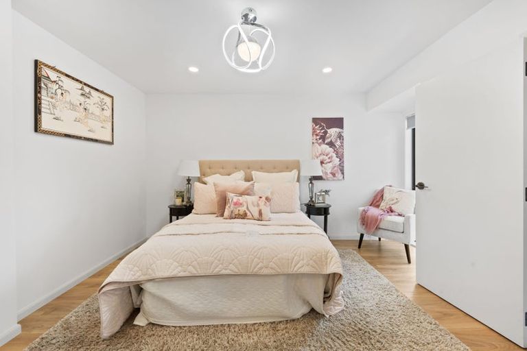 Photo of property in 216 Whitford Road, Shamrock Park, Auckland, 2016