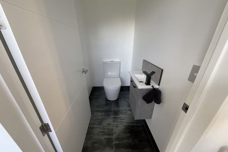 Photo of property in 2 Manaia Street, Pegasus, 7612