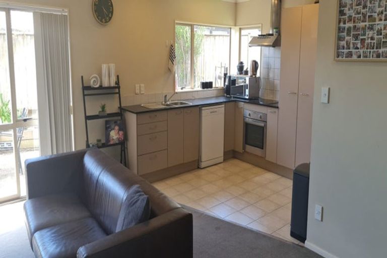 Photo of property in 38 Carrick Glen Avenue, Flat Bush, Auckland, 2019