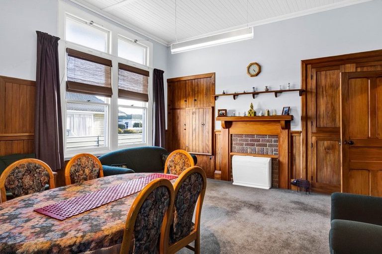 Photo of property in 30 Argyle Street, Hawera, 4610