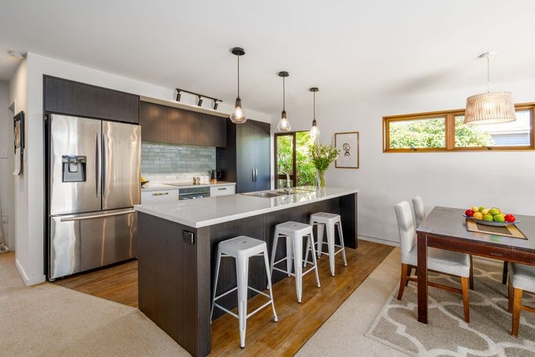 Photo of property in 16 Chilton Drive, Mairehau, Christchurch, 8052