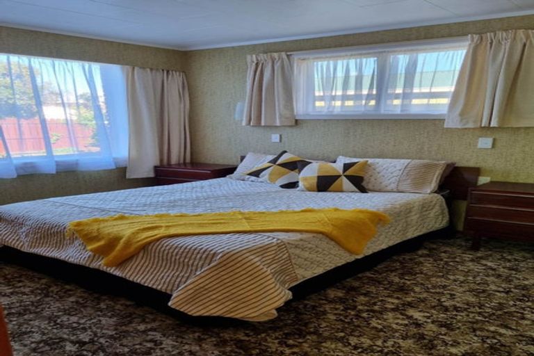 Photo of property in 9 Severn Place, Spotswood, New Plymouth, 4310