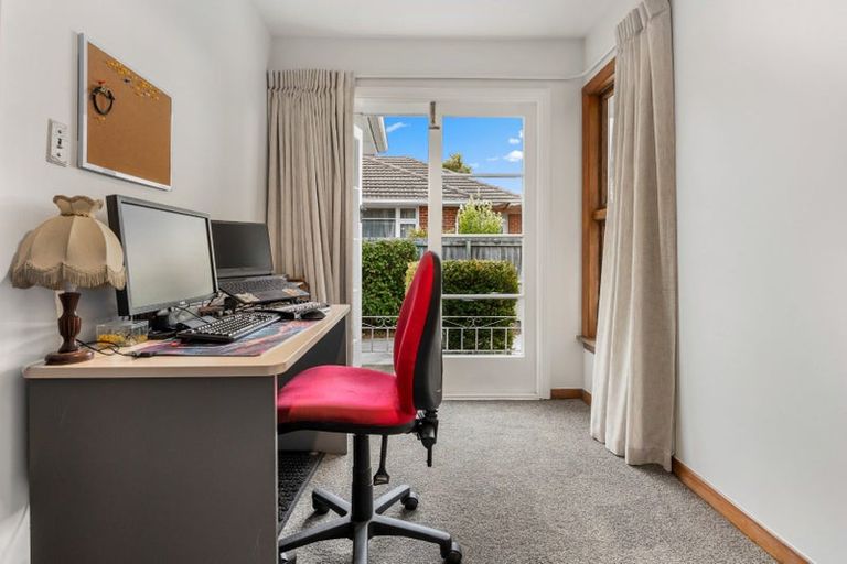 Photo of property in 8 Roslyn Avenue, Mairehau, Christchurch, 8052