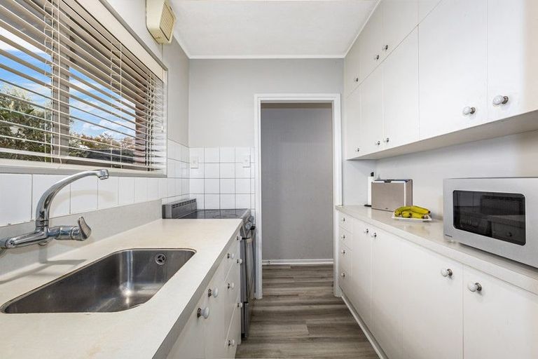 Photo of property in 1001b High Street, Avalon, Lower Hutt, 5011