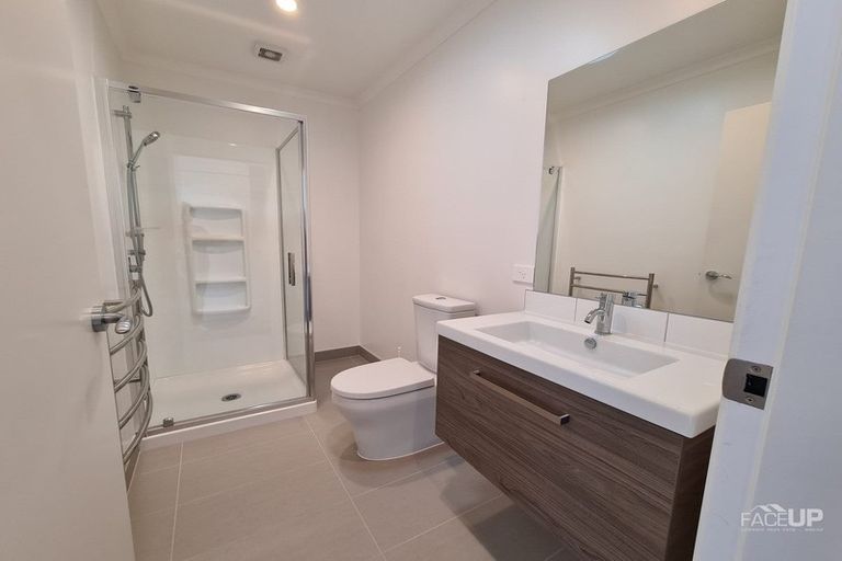 Photo of property in 30 Kanuka Road, Hobsonville, Auckland, 0616