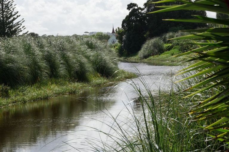 Photo of property in 27 Matarau Road, Awanui, 0483