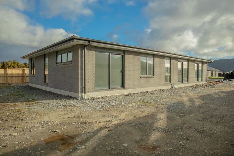 Photo of property in 10a Hinau Crescent, Kaiata, Greymouth, 7805