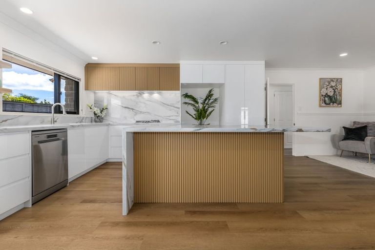 Photo of property in 9 Takahe Drive, Paraparaumu Beach, Paraparaumu, 5032