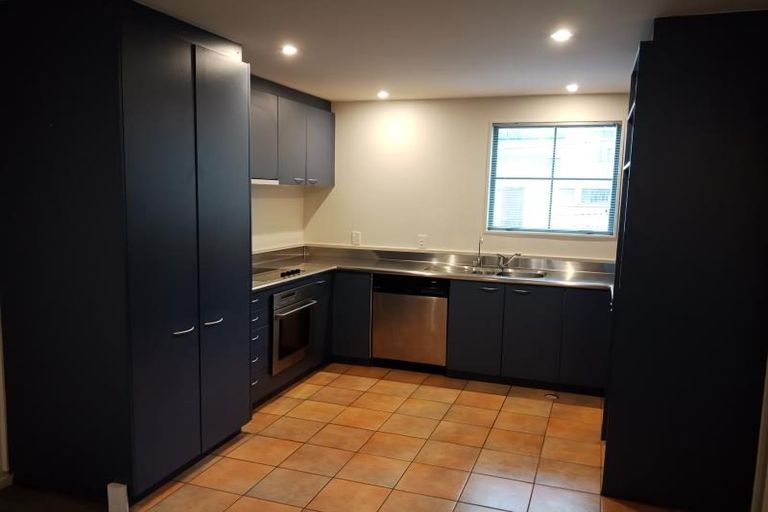 Photo of property in 28u3 Majoribanks Street, Mount Victoria, Wellington, 6011