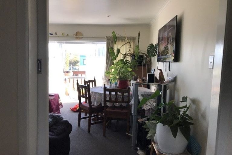 Photo of property in 1/68 Great South Road, Manurewa, Auckland, 2102
