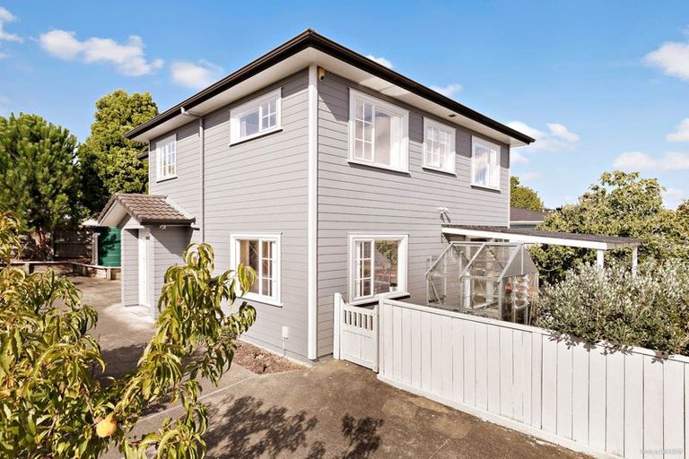 Photo of property in 416 West Coast Road, Glen Eden, Auckland, 0602