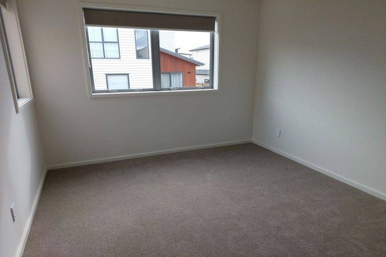 Photo of property in 15 Gunn Way, Hobsonville, Auckland, 0616