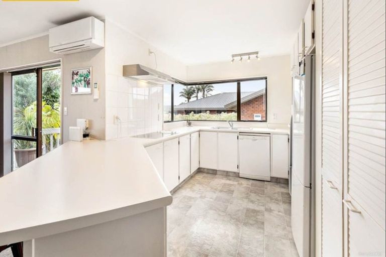 Photo of property in 1/132 Wellington Street, Pukekohe, 2120