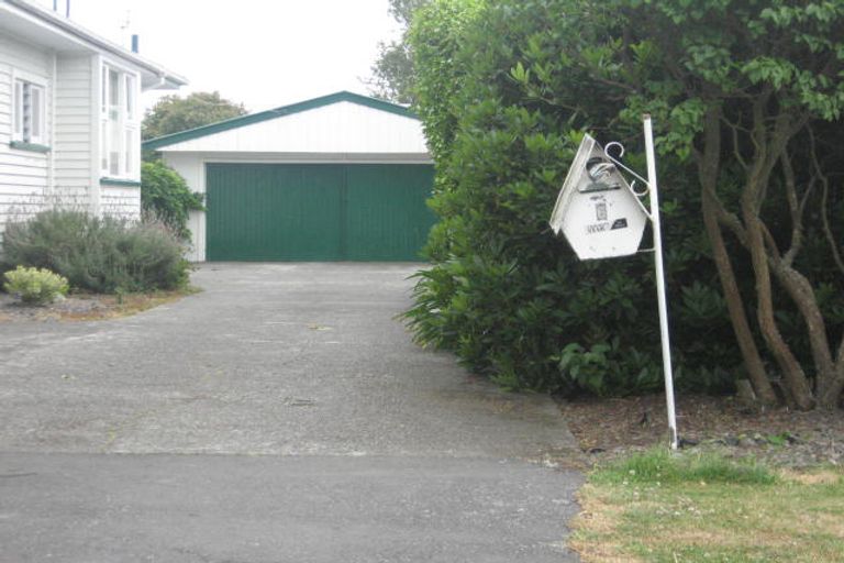 Photo of property in 6 Bowen Street, Upper Riccarton, Christchurch, 8041