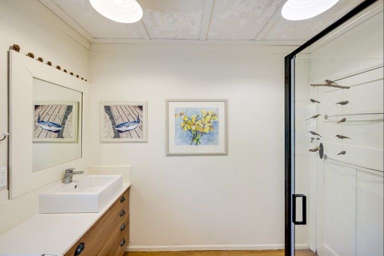 Photo of property in 10 Moori Road, Waimarama, 4294