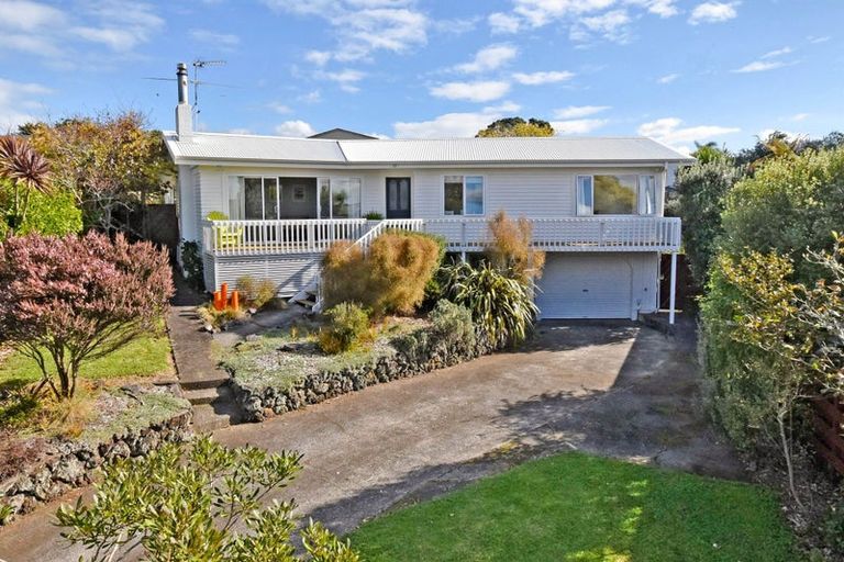 Photo of property in 32 Mason Street, New Lynn, Auckland, 0600