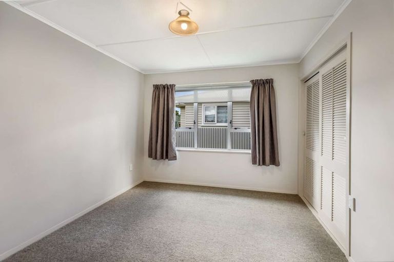Photo of property in 27 Middlesex Street, Levin, 5510