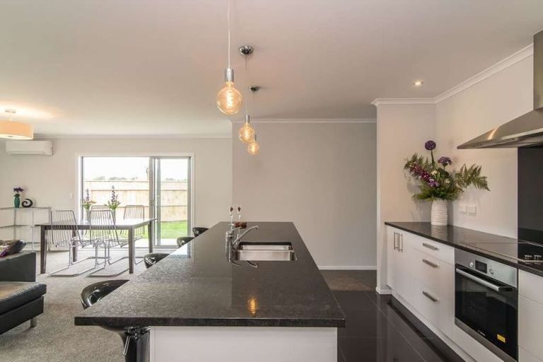 Photo of property in 96 Mazengarb Road, Paraparaumu Beach, Paraparaumu, 5032