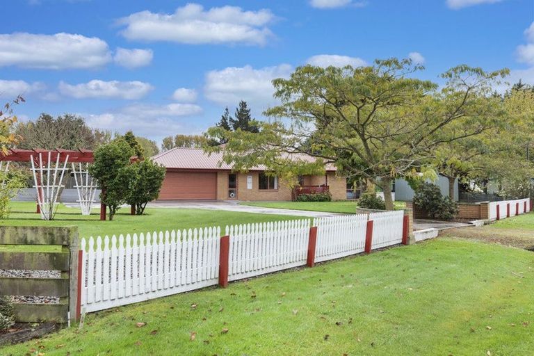 Photo of property in 20 Allin Drive, Waikuku Beach, 7402