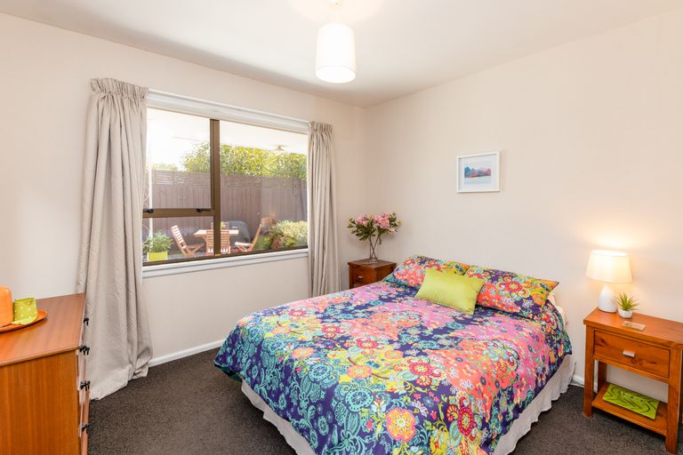 Photo of property in 1/1 Rosedale Place, Avonhead, Christchurch, 8042