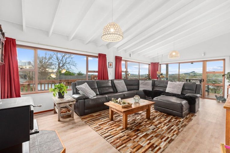 Photo of property in 1c Hill Street, Waipukurau, 4200