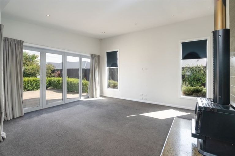 Photo of property in 9 Crown Close, Prebbleton, 7604