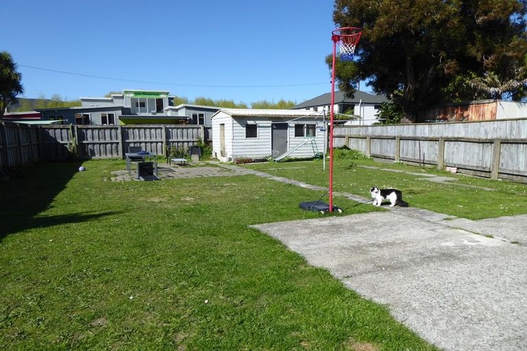 Photo of property in 82 Pharazyn Street, Melling, Lower Hutt, 5010