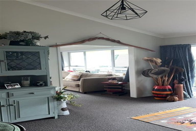 Photo of property in 32 Coppelia Avenue, Omokoroa, 3114