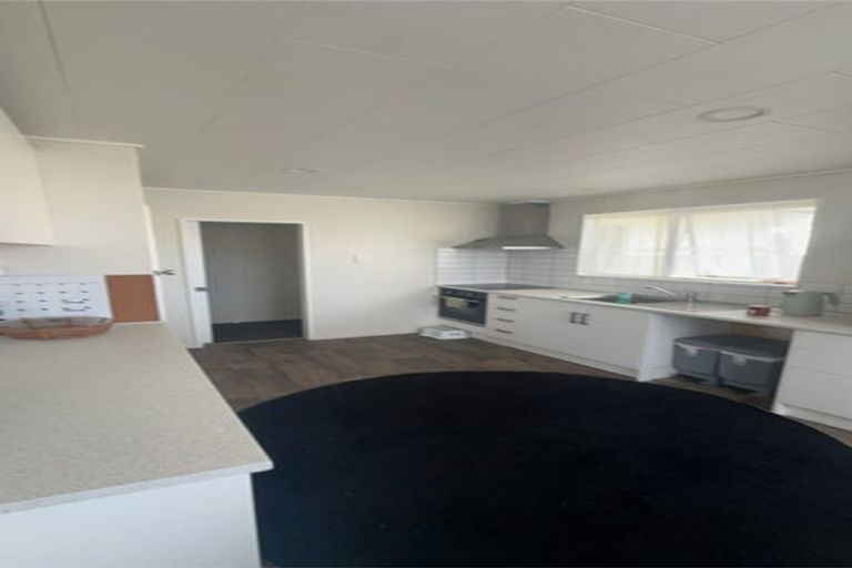 Photo of property in 9 Clutha Place, Westbrook, Palmerston North, 4412