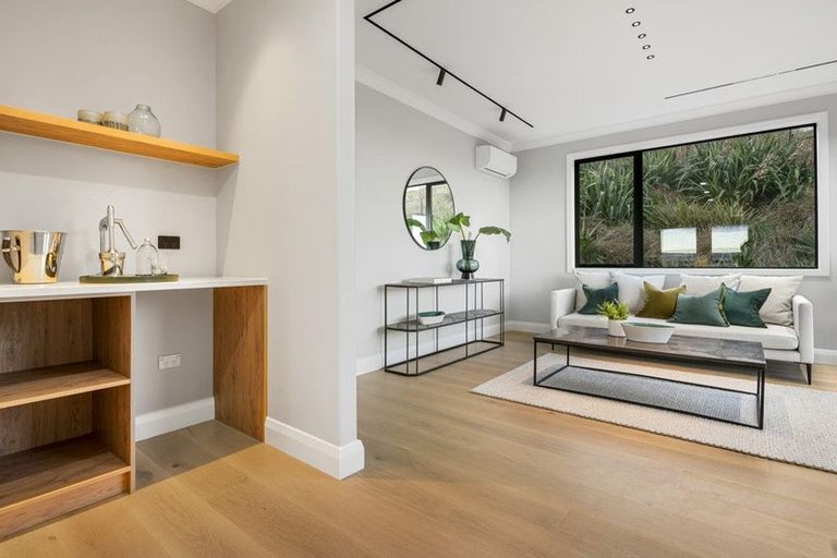 Photo of property in 36 Waitai Close, Long Bay, Auckland, 0630