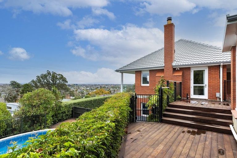 Photo of property in 40 Bengal Drive, Cashmere, Christchurch, 8022