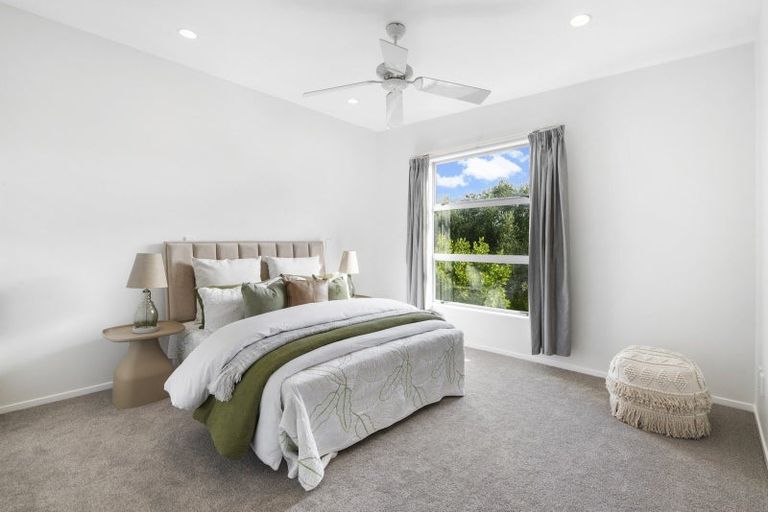 Photo of property in 5/40 Scarlet Oak Drive, Schnapper Rock, Auckland, 0632