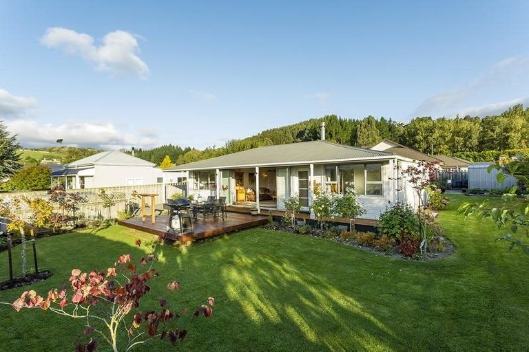Photo of property in 298 Gladstone Road North, Mosgiel, 9092