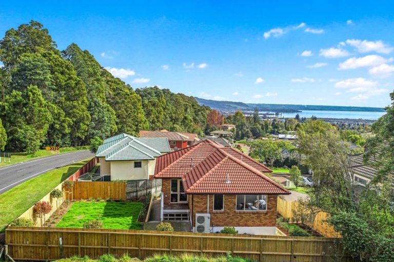 Photo of property in 15 Forest Place, Lynmore, Rotorua, 3010