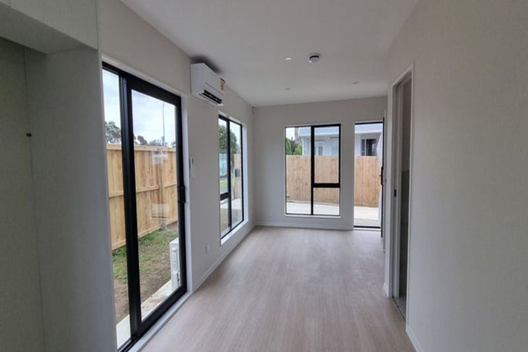 Photo of property in 451a Massey Road, Mangere East, Auckland, 2024