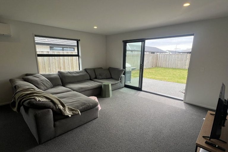 Photo of property in 8 Eileen Way, Rolleston, 7615