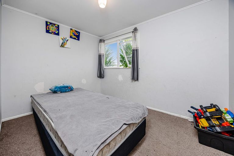 Photo of property in 9 President Avenue, Papakura, 2110