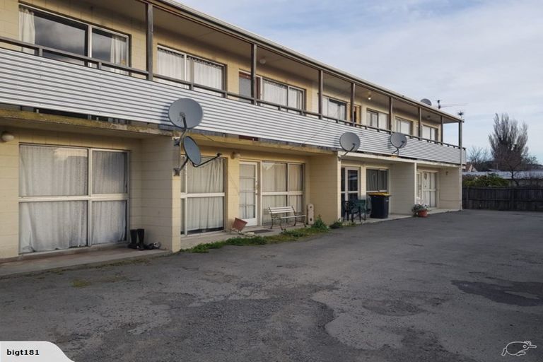 Photo of property in 8/112a Olliviers Road, Phillipstown, Christchurch, 8011