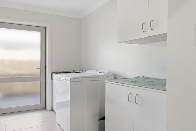 Photo of property in 11 Allington Place, Bethlehem, Tauranga, 3110