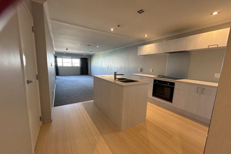 Photo of property in 277 Maunganui Road, Mount Maunganui, 3116