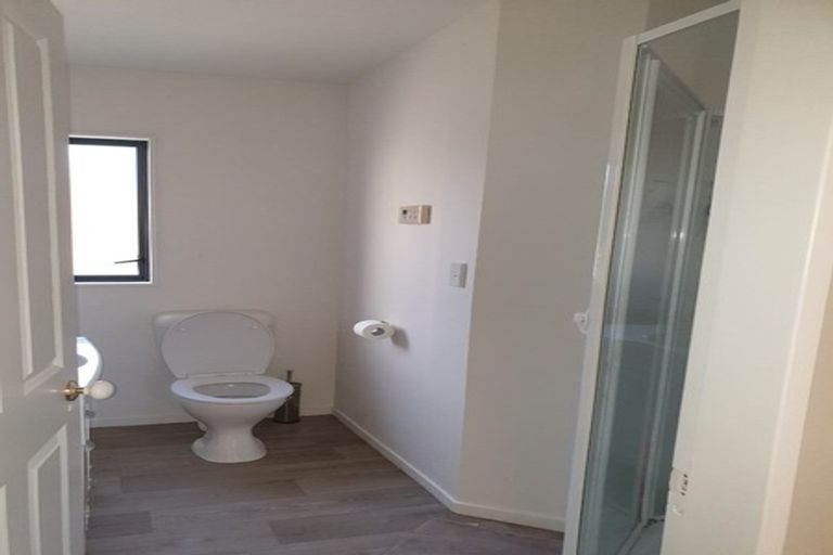 Photo of property in 74 Samwell Drive, Whitby, Porirua, 5024