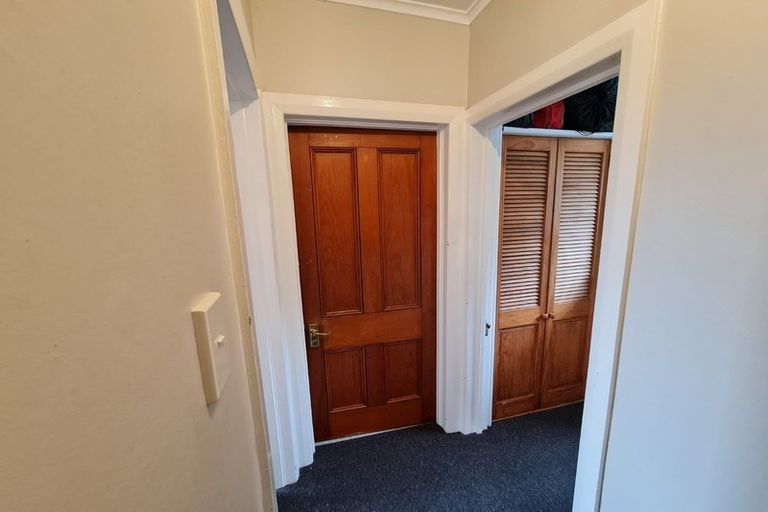 Photo of property in 122 Ohiro Road, Brooklyn, Wellington, 6021