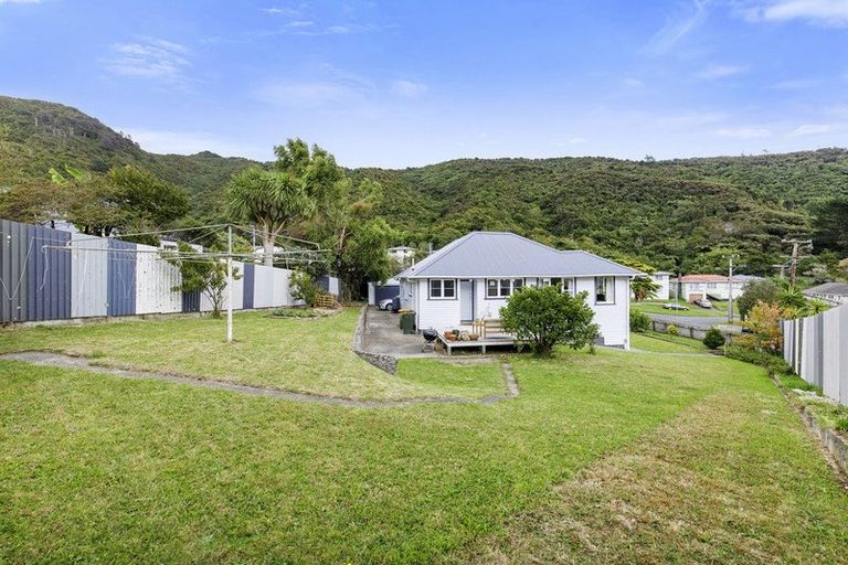 Photo of property in 47a Judd Crescent, Naenae, Lower Hutt, 5011