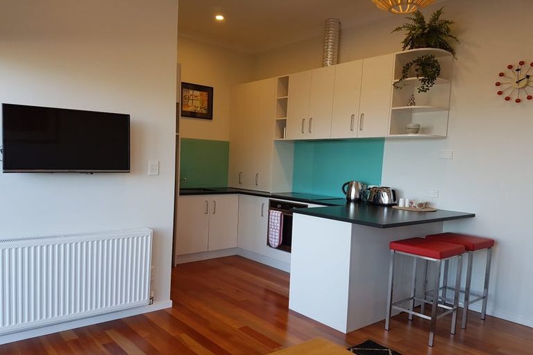 Photo of property in 140 Owhiro Bay Parade, Owhiro Bay, Wellington, 6023