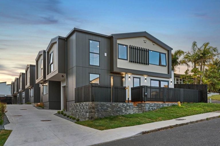 Photo of property in 9a O'donn Avenue, Beach Haven, Auckland, 0626
